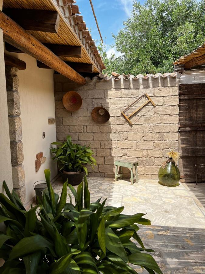 Graziosa Stanza Campidanese Su Terzu Guest House โอริสตาโน ภายนอก รูปภาพ